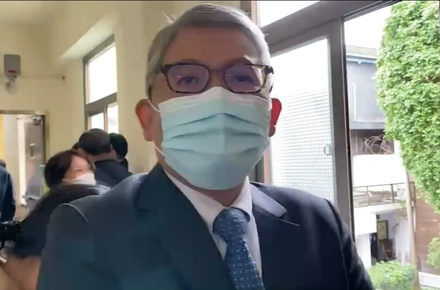【影】徐國勇請辭內政部長　花敬群：他有氣喘和脊椎問題