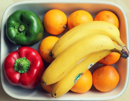 香蕉的顏色不同 營養.熱量差很大！減重別吃黃、褐色！