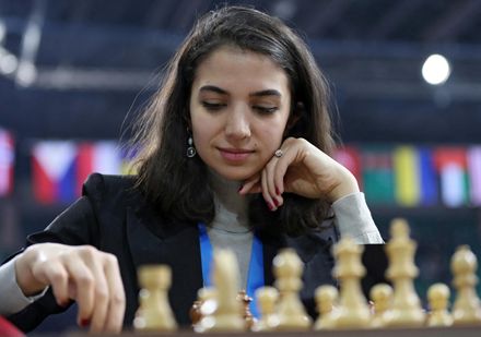 伊朗反頭巾示威成星星之火　女西洋棋士海外未戴頭巾聲援示威