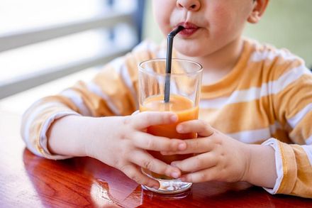 逾3成小學生愛喝含糖飲料！營養師授6招輕鬆幫助孩子減糖
