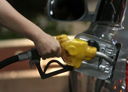 行政院決議春節油價只跌不漲　天然氣瓦斯凍漲至1月底
