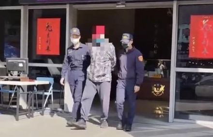 新北蘆洲火鍋店遭不明男子闖入　持刀噴辣椒水強盜得手4萬元