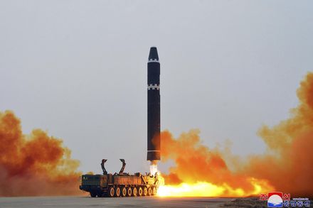 北韓證實試射火星-15洲際彈道飛彈　稱「準備好向敵對勢力進行機動且強大反擊」