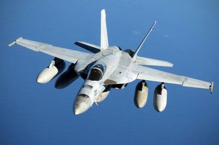 影/曾在《捍衛戰士》大放異彩…波音「超級大黃蜂」F/A-18戰機將停產