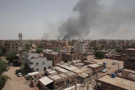 影/戰火未停！坦克開進蘇丹首都街頭　東非3國總統計劃出面調解