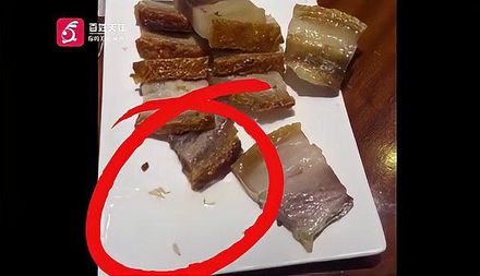 影/慎入！「活蛆燒肉」盤中蠕動畫面曝　餐廳認了…忘記放冰箱