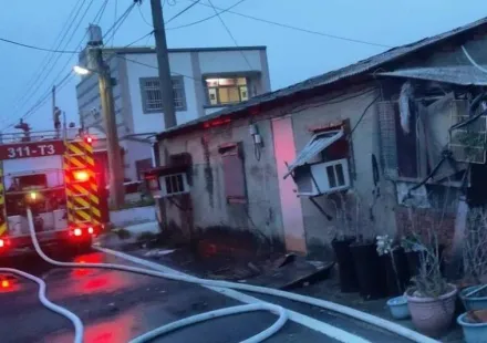 嘉義東石平房失火！34歲男受困多處燒燙傷　送醫搶救不治