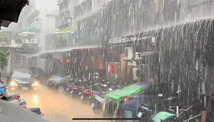 小犬颱風/強風挾豪雨「猛灌36小時」！半個台灣紅到發紫　最強雨帶橫掃東部、恆春半島