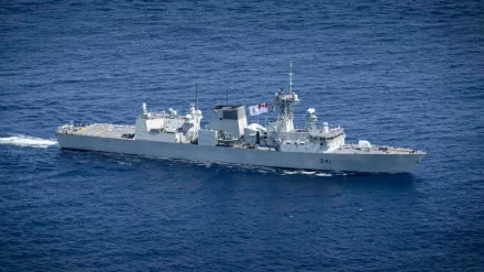 影/加拿大巡防艦行經台灣附近海域　遭中共海軍驅逐艦接近跟監