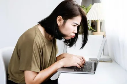 你真的會使用滑鼠和鍵盤？每天坐辦公室用電腦　姿勢不良恐駝背