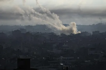 影/加薩武裝組織哈馬斯宣佈展開軍事行動　以色列南部慘遭5千枚火箭轟炸蹂躪