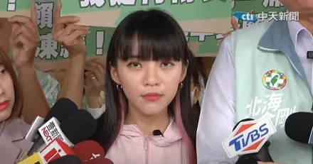 看到黃捷「脫衣」曬辣照　鳳山青年嗆二次罷免：台灣選舉變選美？