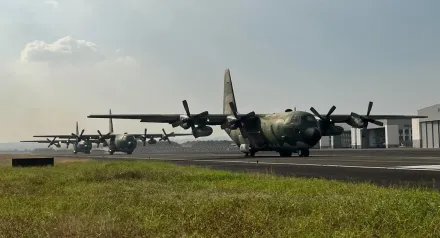 空軍春節戰備C-130H、P-3C編隊起降　展捍衛領空決心