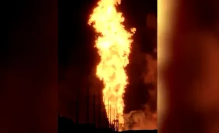 影/美奧克拉荷馬州天然氣管線爆炸起火　150公尺高火龍直衝天際