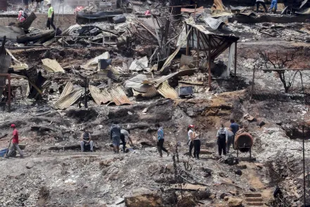 影/智利野火狂燒超過3000座房屋損毀　死亡人數增至99人、數百人失蹤