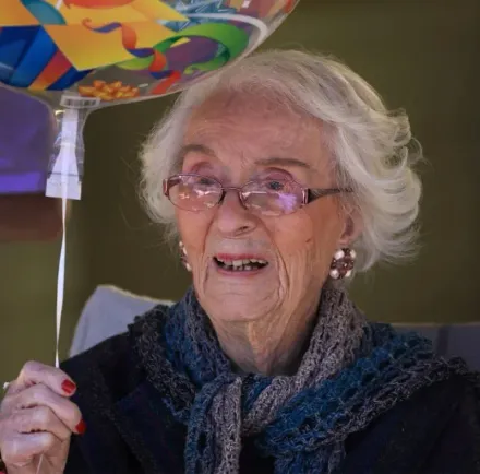 才歡慶116歲生日！美國最高齡人瑞辭世　曾曝長壽秘訣是「飯前喝杯紅酒」