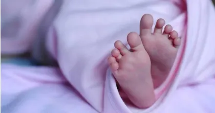 入住托嬰中心才2小時！3月大男嬰嗆奶身亡…阿公慟「全身被奶浸濕」