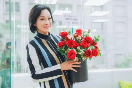 李佳芬不要看！柯志恩曝3/8收到韓國瑜送的玫瑰花
