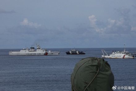 菲律賓海軍砲艇闖黃岩島鄰近海域　陸海警船「跟監外逼」驅離