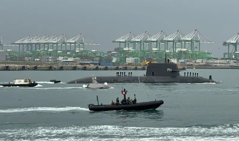 自製潛艦海鯤號海試未裝錨機　台船證實：日後將回裝
