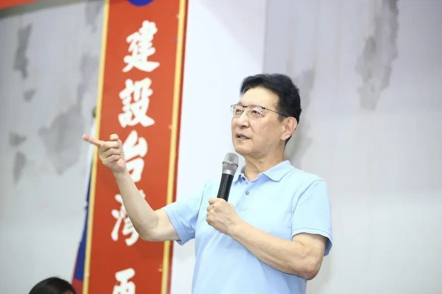 5500名警察變軍人？趙少康轟：無能政府累死三軍