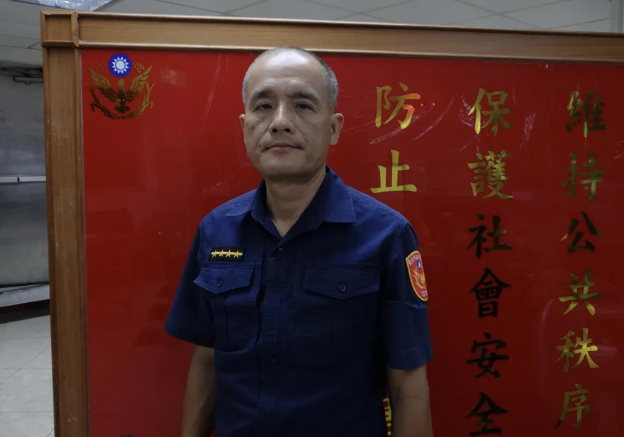 老梗還在騙！老婦中計「猜猜我是誰」　行員、巡佐聯手阻匯200萬