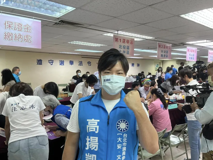 陳時中勘災違反交通規則　高揚凱批：為了作秀又出包