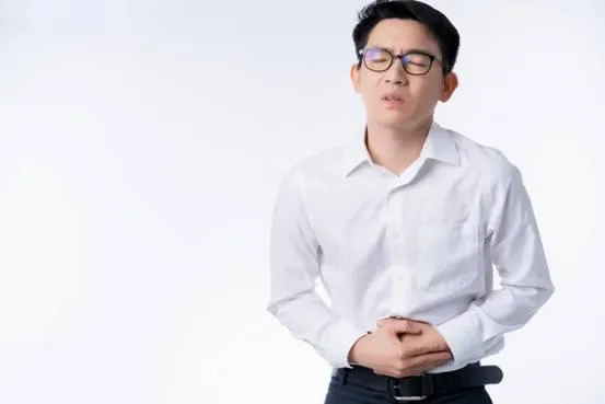身體疲累伴隨脹氣、過敏症狀小心是「腸漏症」惹禍！營養師曝罹病「4主因」