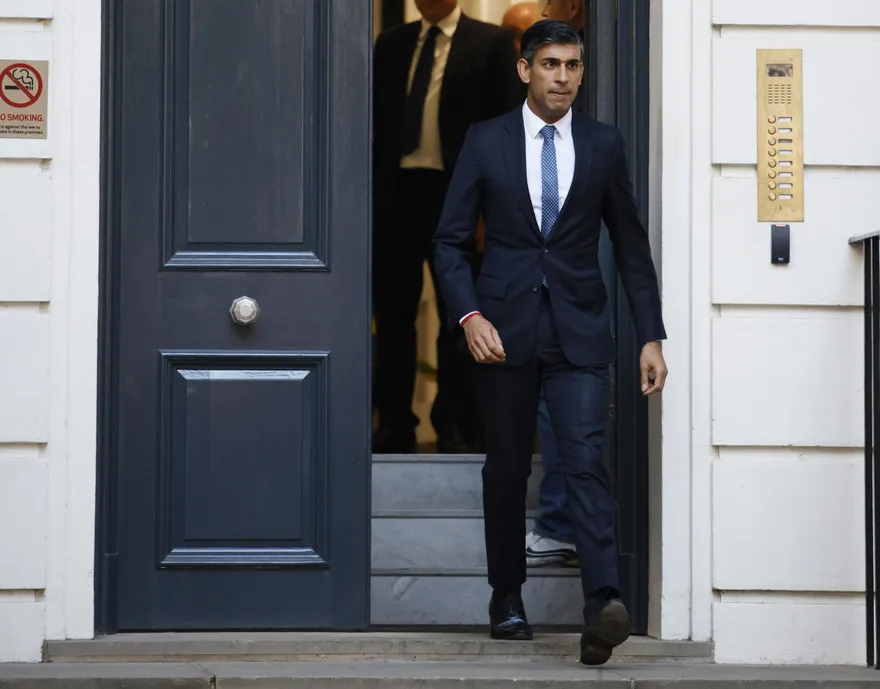英國新首相蘇納克「人生勝利組」！妻子背景超硬、身家超越「英王」