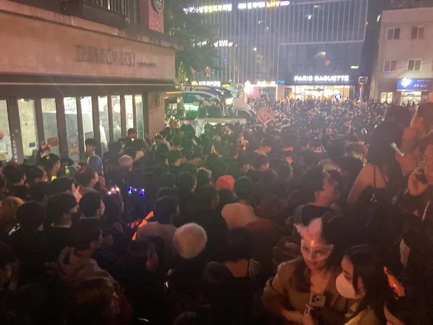 梨泰院踩踏意外再爆2通報案電話未公開　首爾警：以為是投訴攤販