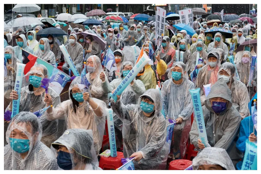風雨無阻！黃珊珊造勢人潮太驚人　網淚崩吶喊：即將逆轉勝