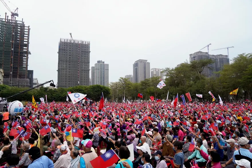 藍營「最強母雞」來了！他將領軍六都候選人大造勢