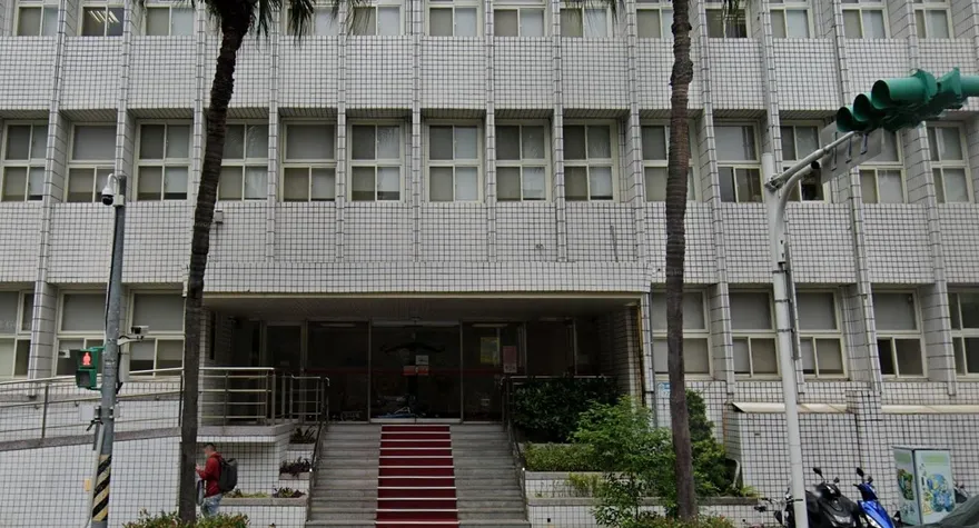 陳時中摟人妻 名醫人夫被訴醫療過失 「這份報告」逆轉判決