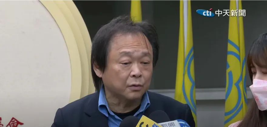 王世堅大讚黃珊珊「正直清廉」　被罵背叛也看開：不戀棧