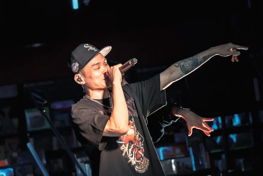 小時候夢想「成為大哥」  頑童瘦子虧錢力挺Barry Chen