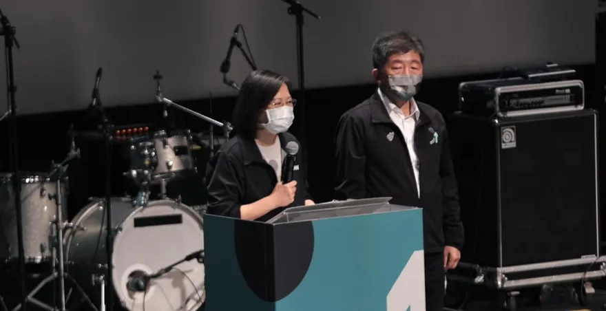 狐狸尾巴露出來了！　郭正亮聽蔡英文「這句話」：「抗中」只為了「保綠」