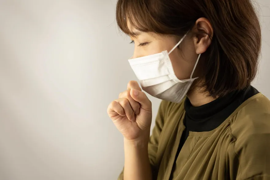 「狂咳沒鼻涕」！你有這些症狀嗎？12月至1月「黴漿菌」恐達感染高峰！