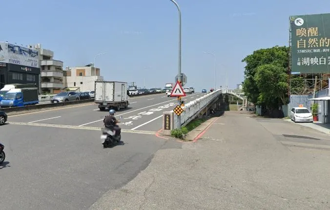 快訊/台南觀海橋現無名屍！泡水「全身腫脹」過世2天↑　警確認身分ing