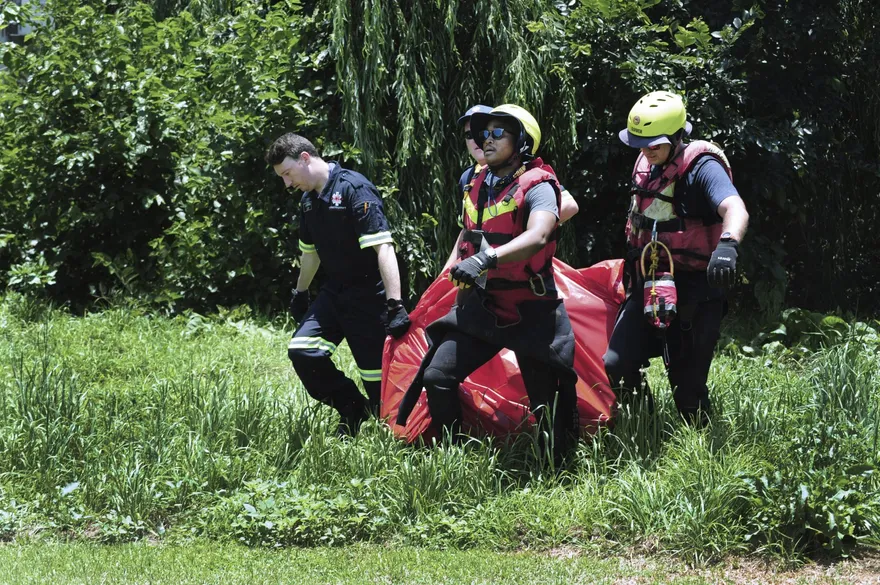 【影】南非約翰尼斯堡暴洪奪命　至少9人不幸罹難