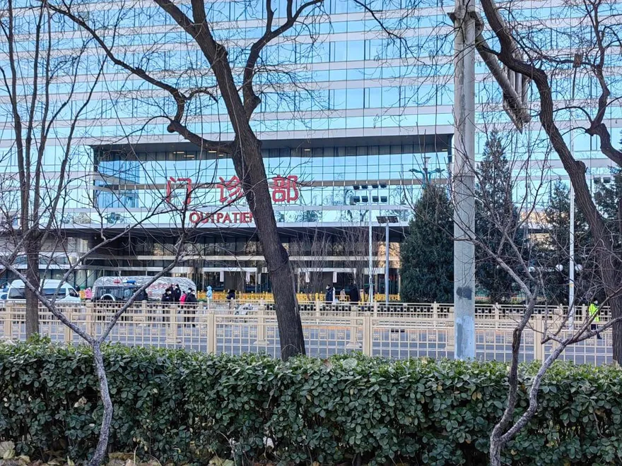 京城直擊：江澤民上午火化　301醫院一帶交通管制