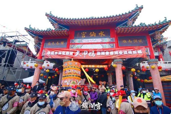 4百年首見！大甲媽「空降澎湖會香」保平安　大陣仗迎接求庇佑