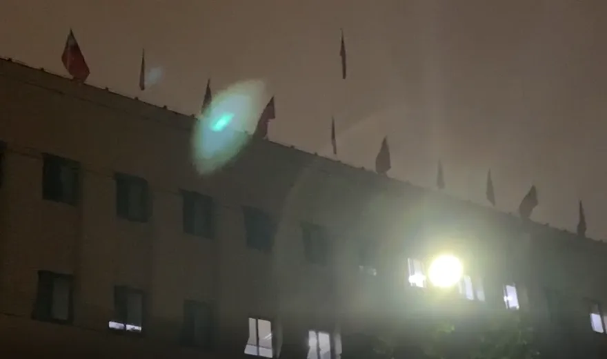 【影】晚間直擊北檢大樓！民進黨旗已撤除外觀最新樣貌曝光