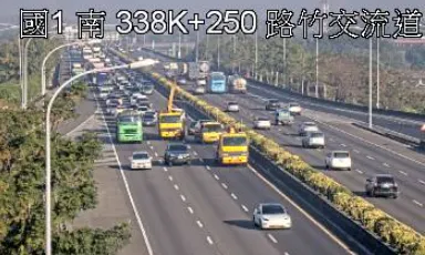 快訊/國1爆5車連撞！尖峰時段「少一條車道通行」塞爆　回堵3km