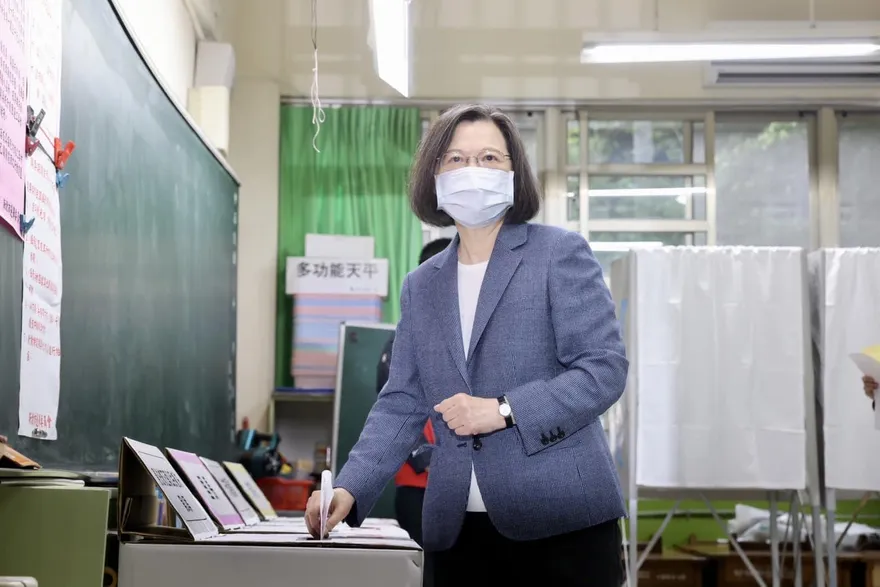 民進黨敗選檢討蔡英文喊假的？ 港媒戳破陰謀爆驚人真相