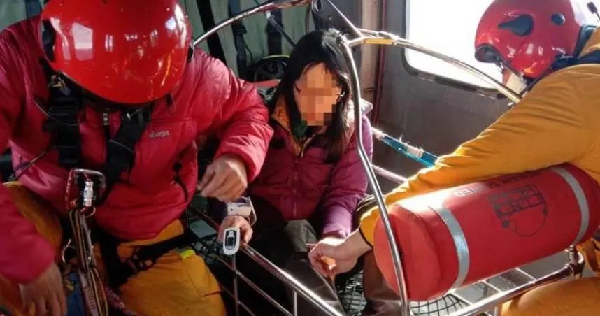 跨年雪山西稜線縱走　43歲女山友腳傷　直升機急吊掛送醫