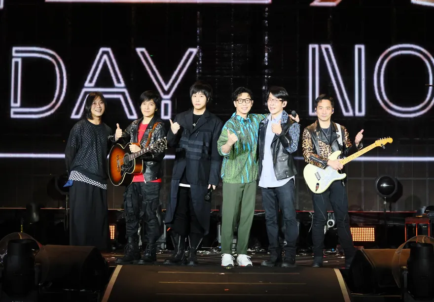 五月天「諾亞方舟10週年進化復刻限定版演唱會」團員大玩雙胞哏　冠佑、品冠傻傻分不清