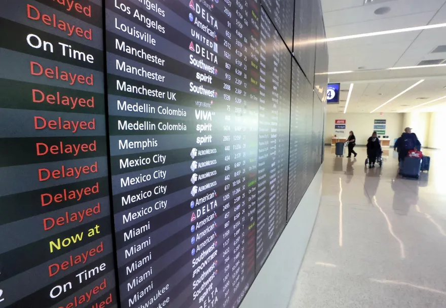 系統當機引發全美航班大亂　FAA：初步調查發現資料庫文件損毁、無駭客攻擊跡象