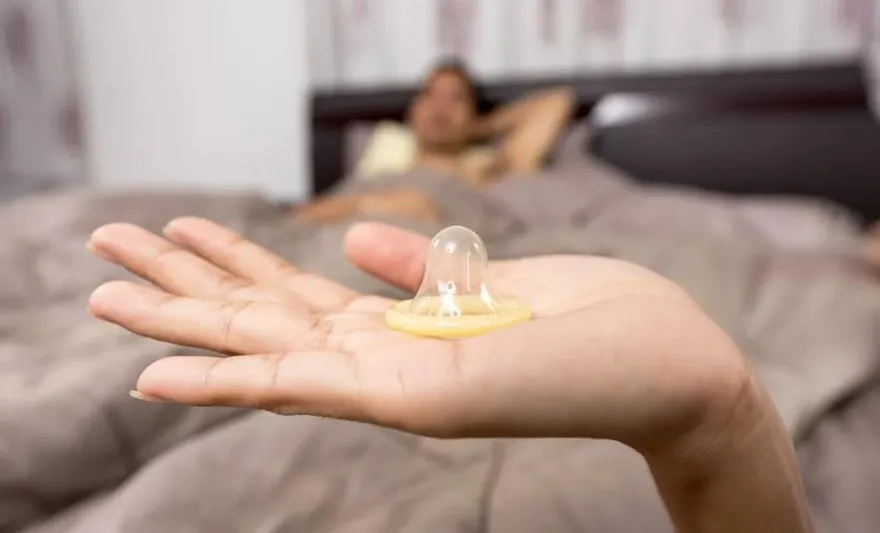 「白虎」的魅力？麻醉醫偷吃護理師　激戰到脊椎動手術