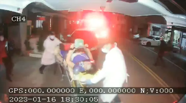 大哥被老二打死！兄弟倆「為油漆幹架」浴室戰到客廳　他被毆到內傷氣絕亡