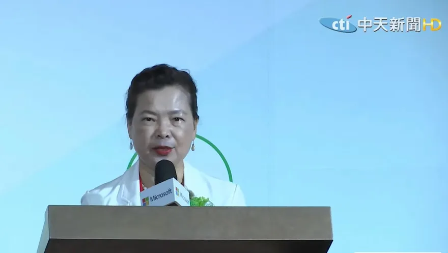 螺螄粉、黃飛紅花生遭禁止入台！媒體人傻眼：王美花是賣場經理？